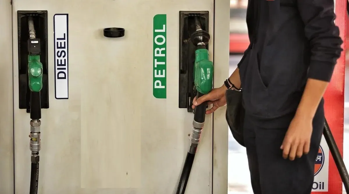 Pakistan Implements Another Petrol Price Hike