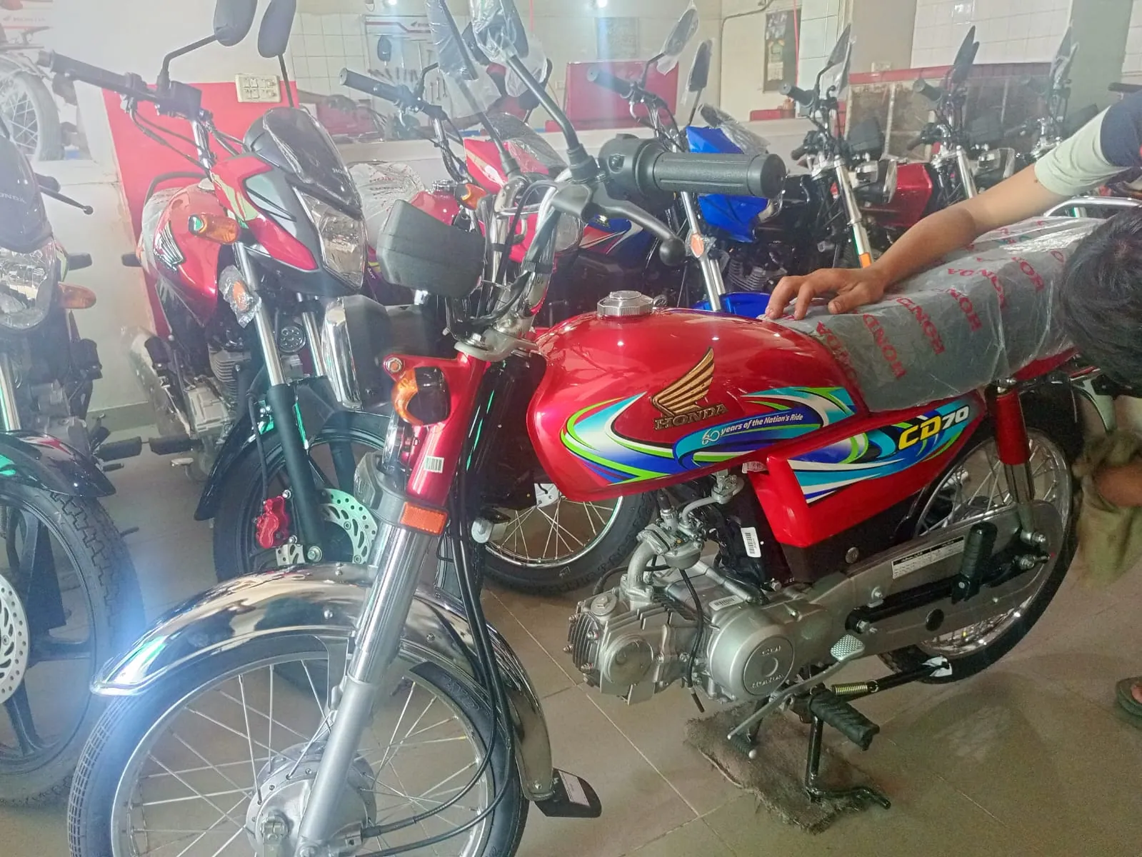 Latest Honda Bike Prices June 2024: 70, 125, Pridor